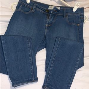 Low rise free people blue skinny jean